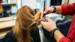 Jednou za měsíc nebo jednou za sezónu: jaký plán stříhání opravdu pomáhá zachovat délku?