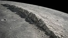 Měsíc vůbec není bezduchý – astronomové dokázali, že se dál smršťuje