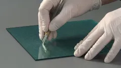 Jak naříznout sklo rovně hned napoprvé: metoda bez drahého nářadí a bez otřepů