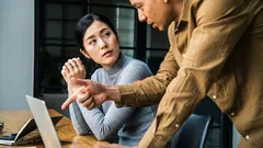 Zničí vám kariéru: 10 znaků špatného šéfa, kterému se nedá věřit